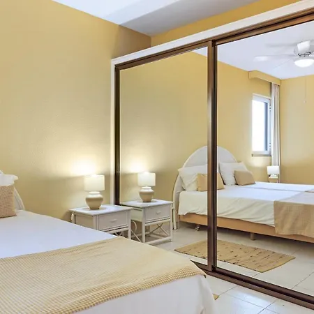 Cosy With Sea View Apartamento *